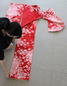 着物のたたみ方　８